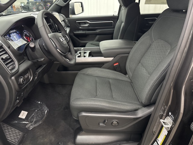 2026 Ram 1500 Big Horn photo 4