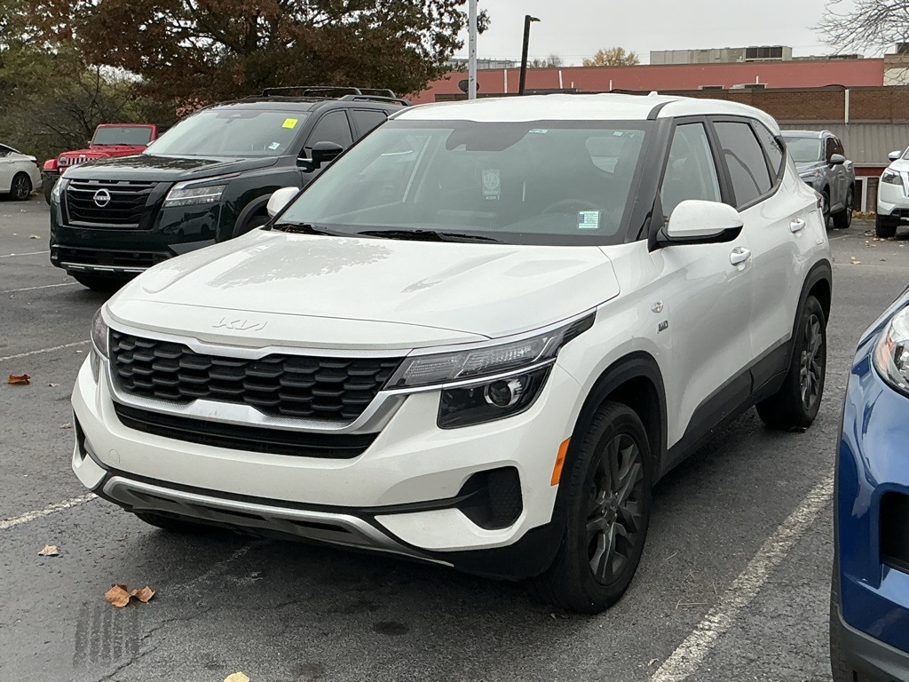Used 2023 Kia Seltos LX with VIN KNDEPCAA7P7408510 for sale in Russellville, KY