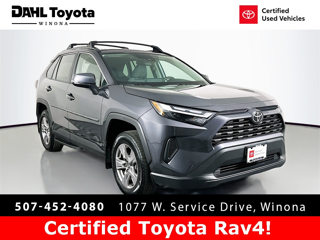 2025 Toyota RAV4 XLE's photo