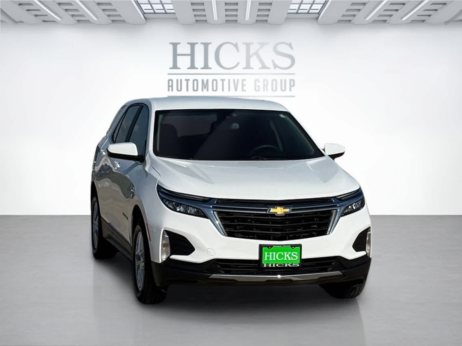 2023 Chevrolet Equinox LT photo 3
