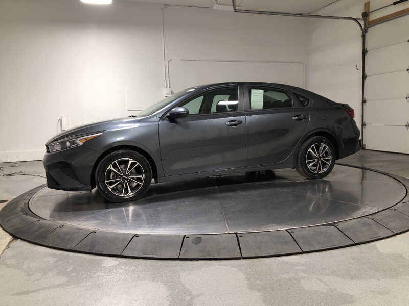 2024 Kia Forte LXS photo 4