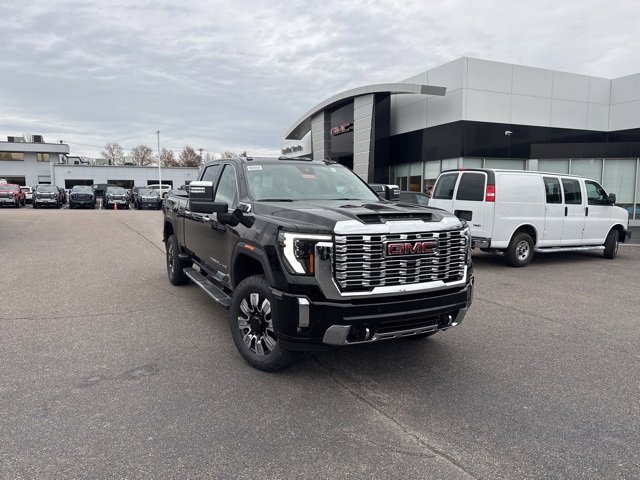 2026 GMC Sierra 2500HD Denali's photo