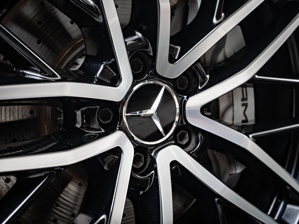 2022 Mercedes Benz GLC 43 AMG photo 8
