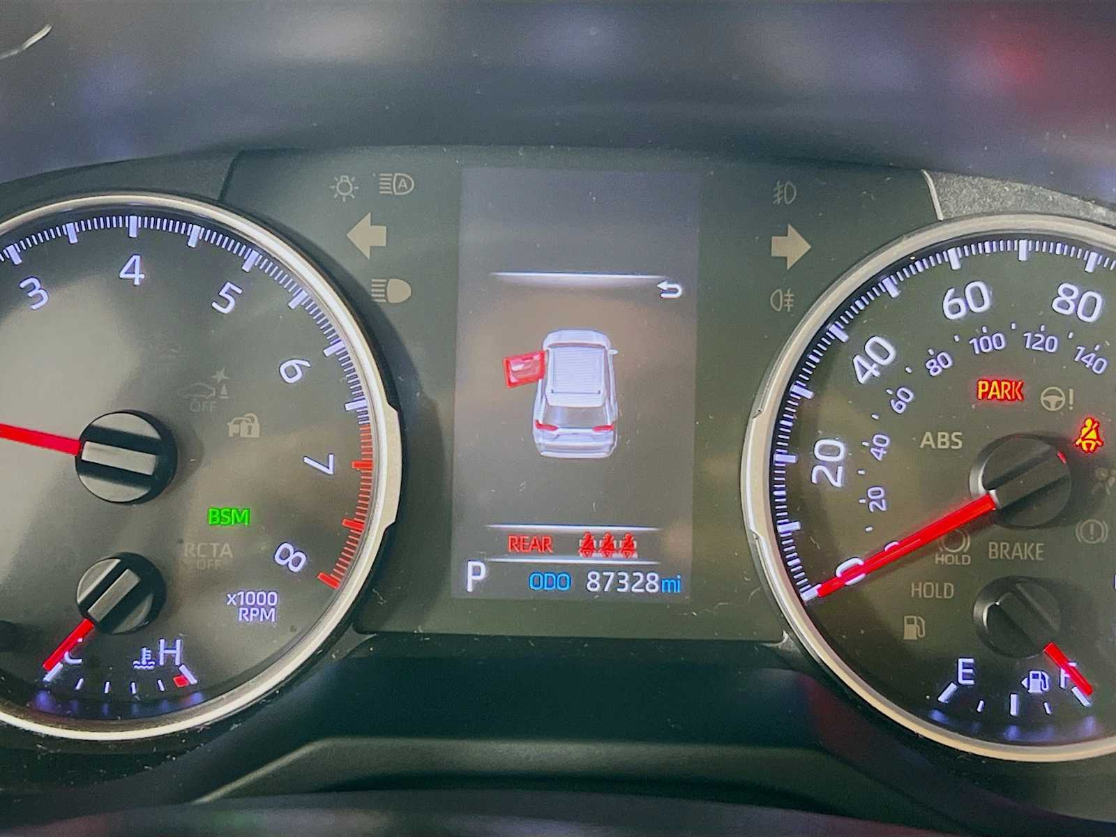 2019 Toyota RAV4 XLE photo 9