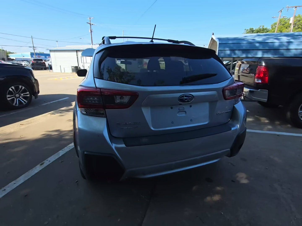 2020 Subaru Crosstrek Premium photo 2