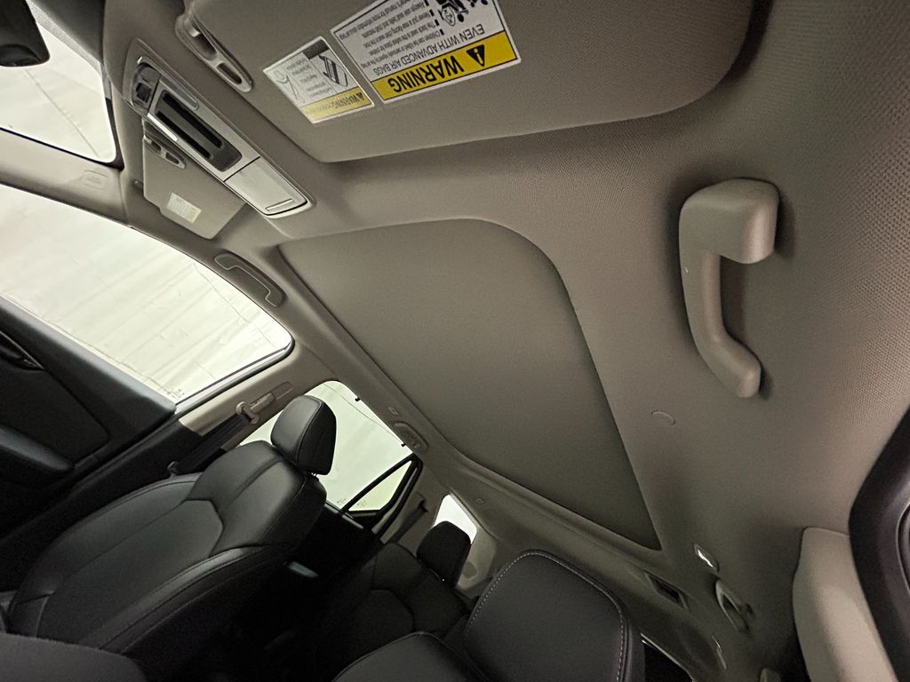 2025 Honda Pilot Touring photo 16