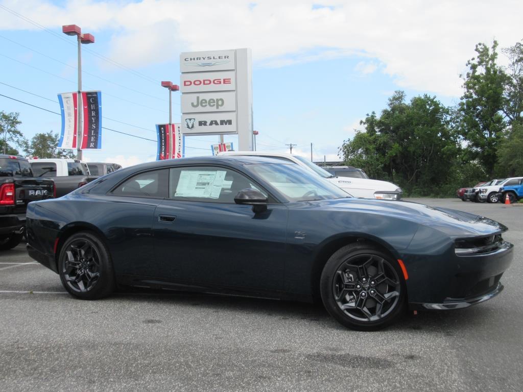 2025 Dodge Charger R/T photo 2