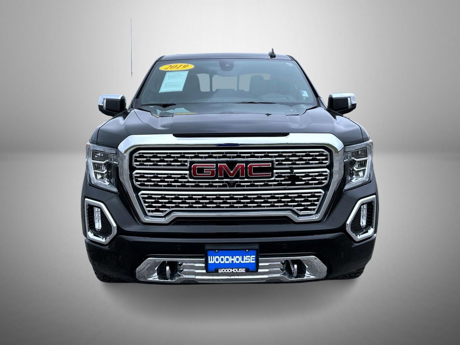 2019 Gmc Sierra 1500 Denali photo 2