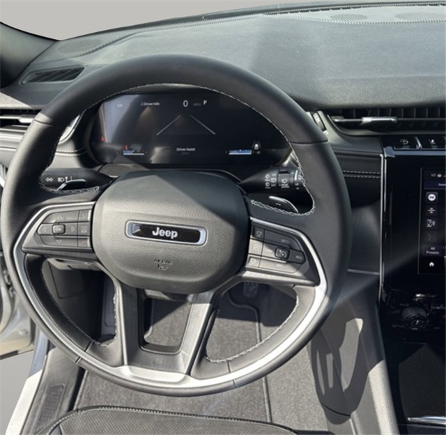 2025 Jeep Grand Cherokee Altitude X photo 9