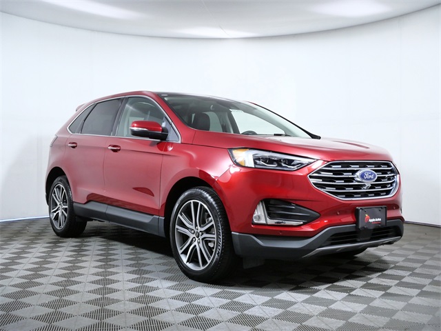 2024 Ford Edge Titanium's photo