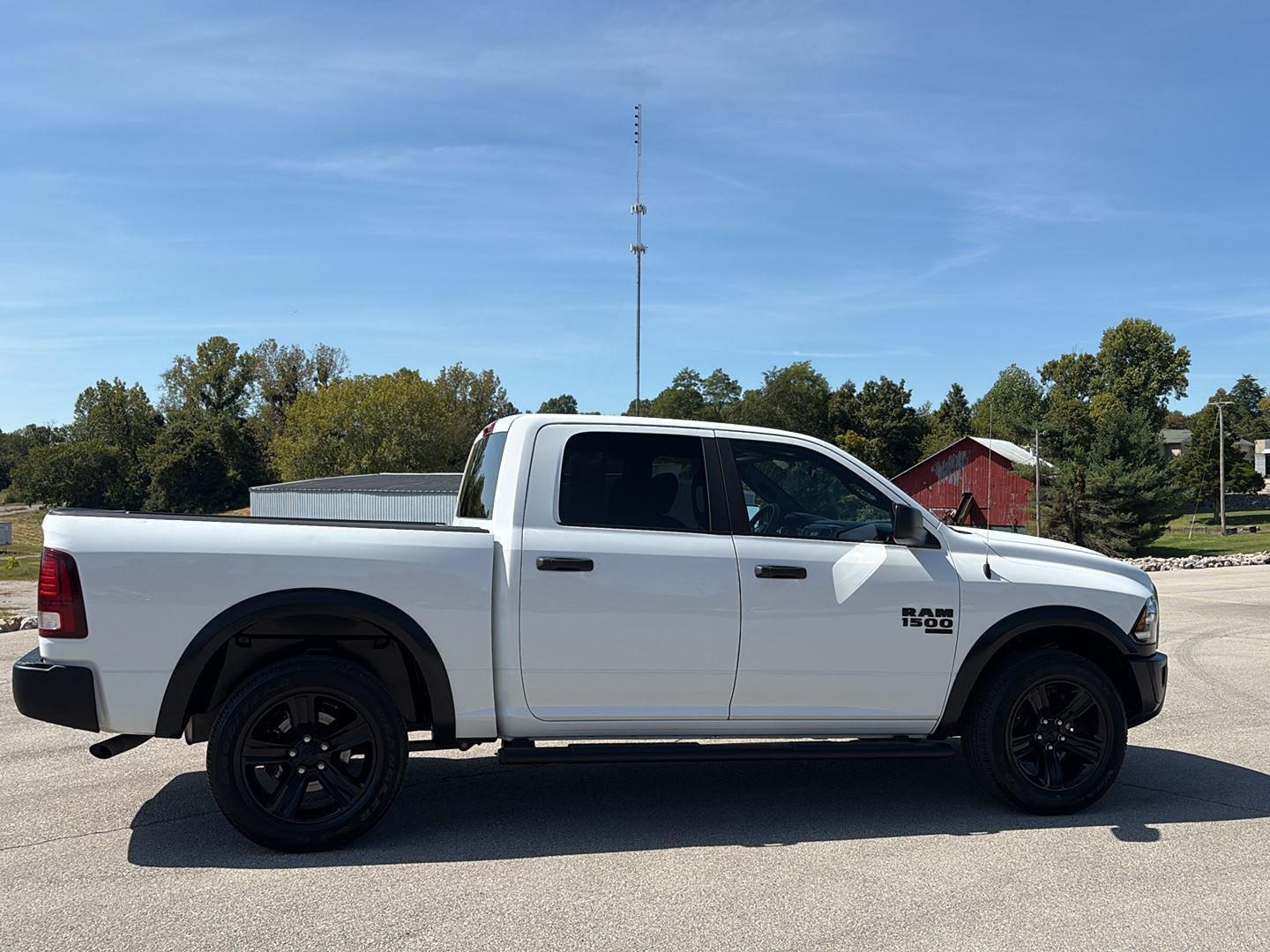2023 Ram 1500 Classic Warlock photo 2