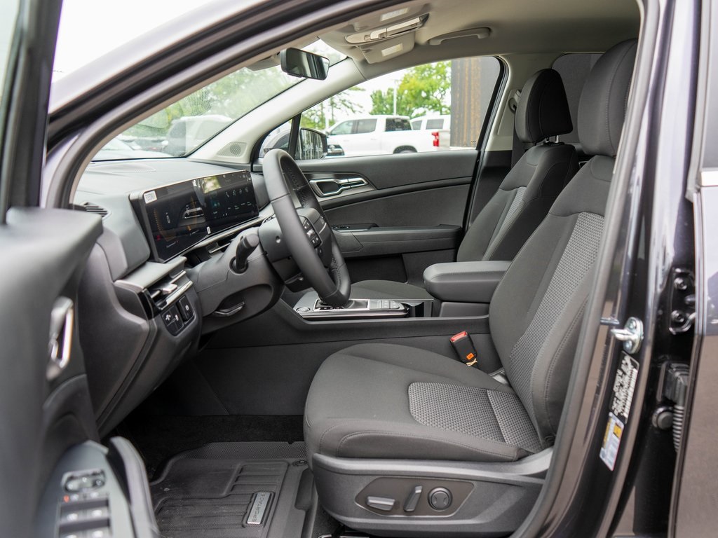 2026 Kia Sportage LX photo 10