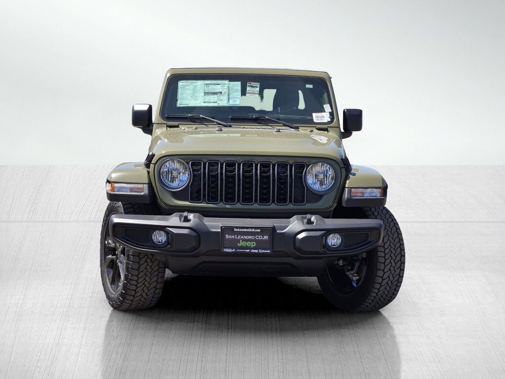 2025 Jeep Gladiator Sport photo 4