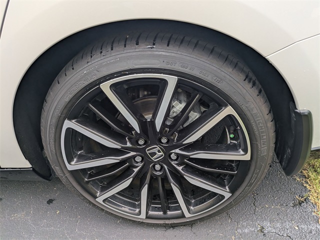 2025 Honda Accord Hybrid Touring photo 10