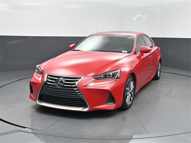 2018 Lexus IS 300's photo