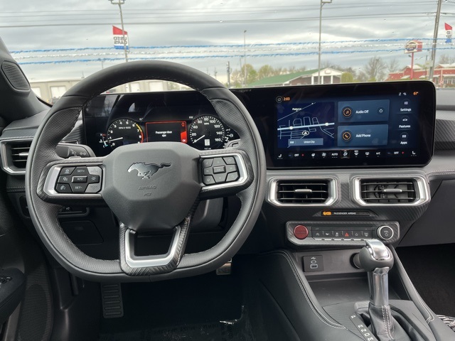 2025 Ford Mustang GT Premium Convertible photo 3