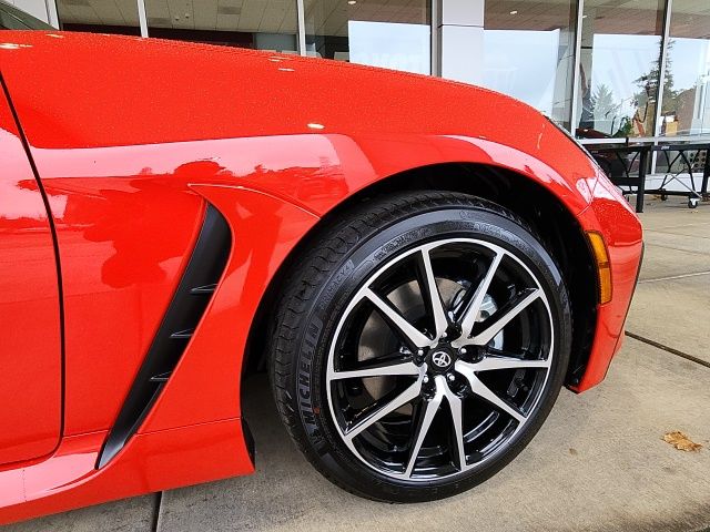 2025 Toyota GR86 photo 4