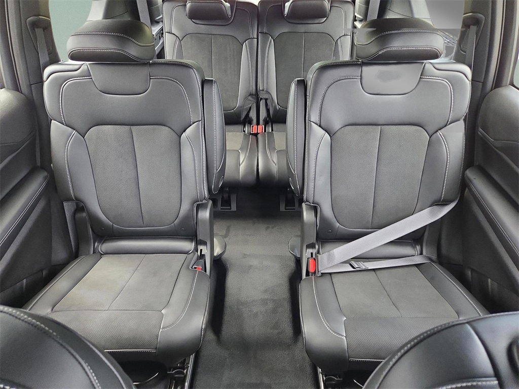 2025 Jeep Grand Cherokee Altitude X photo 18