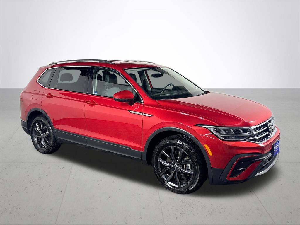 2023 Volkswagen Tiguan SE photo 4