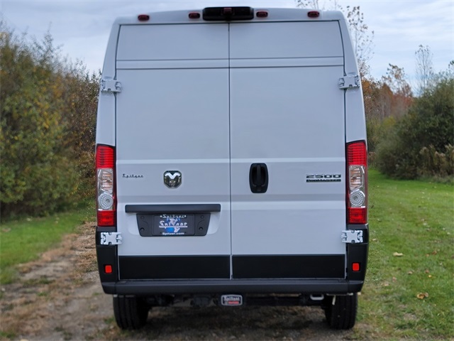 2025 Ram ProMaster 2500 photo 3