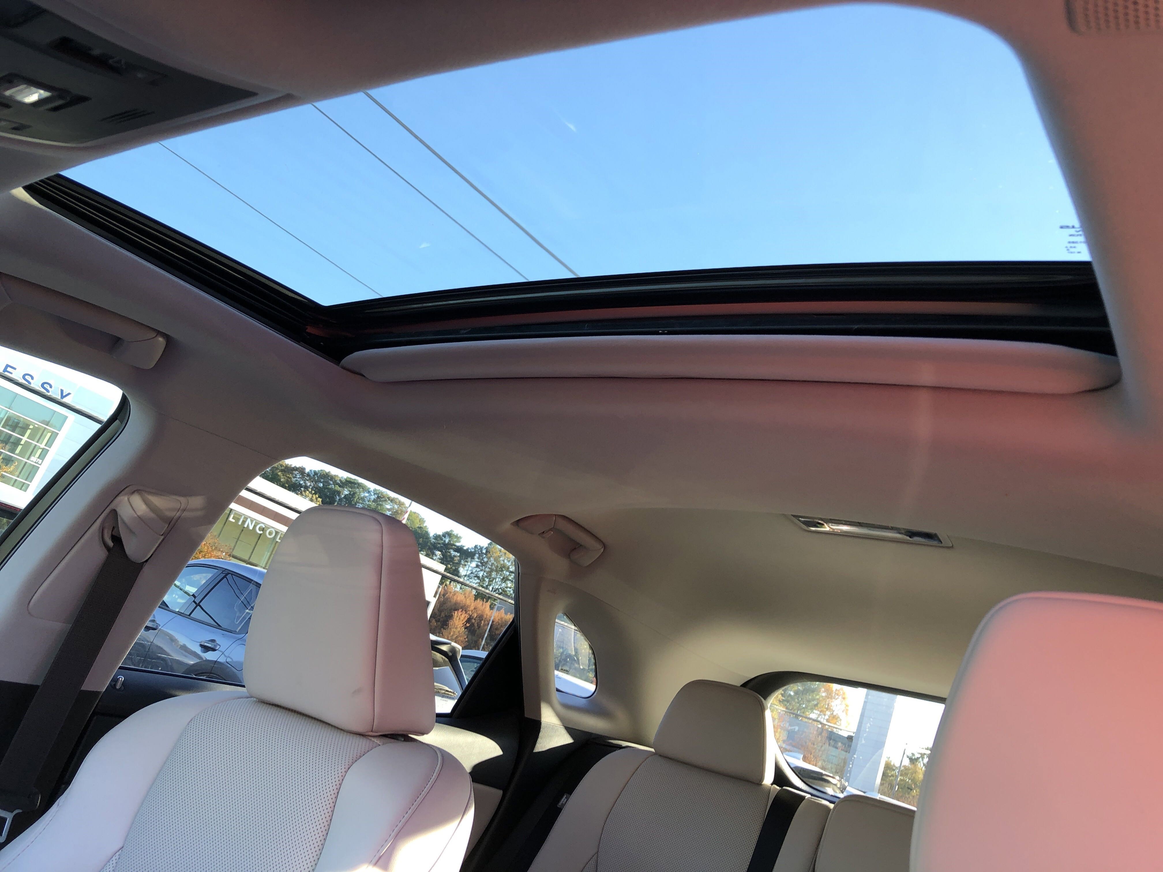 2022 Lexus RX 350 photo 3