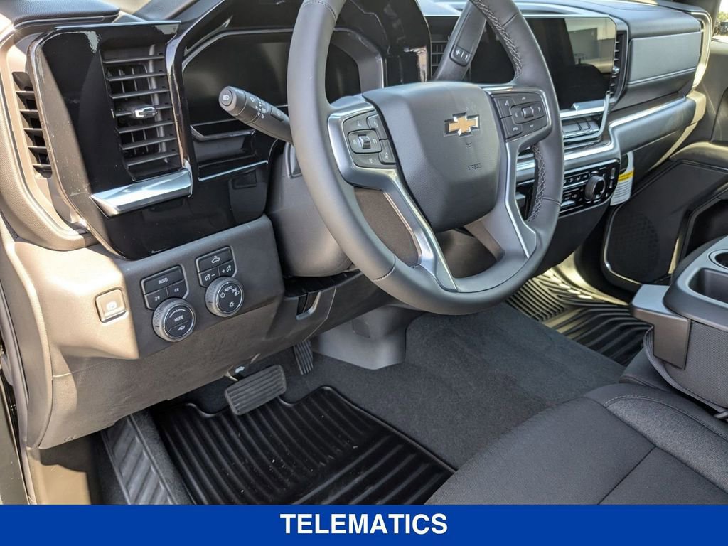 2025 Chevrolet Silverado 1500 LT photo 10