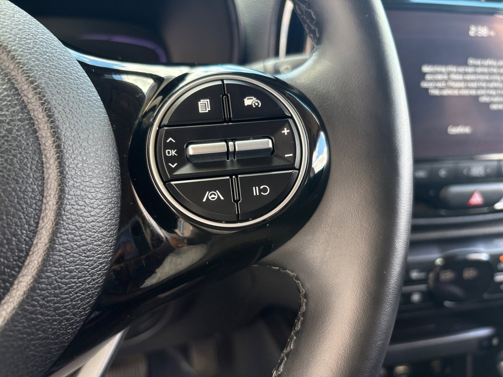 2023 Kia Soul EX photo 11