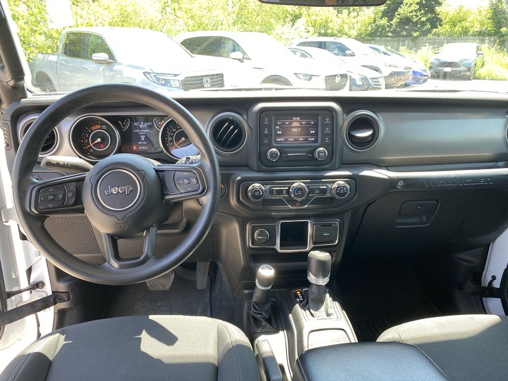 2021 Jeep Wrangler Unlimited Willys photo 4