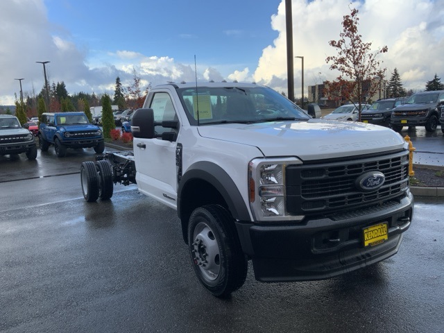 2024 Ford F-450 photo 3