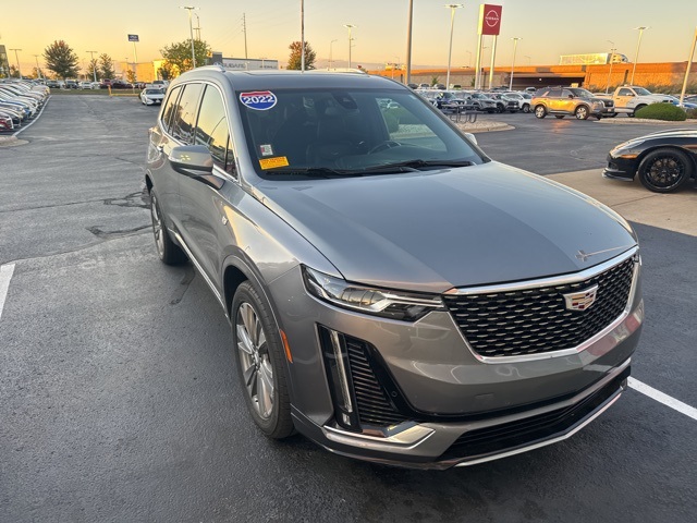 2022 Cadillac XT6 Premium Luxury photo 2