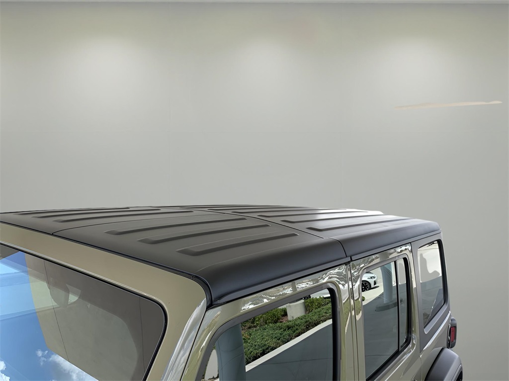 2025 Jeep Wrangler Sport photo 14