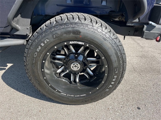 2013 Jeep Wrangler Unlimited Freedom photo 10