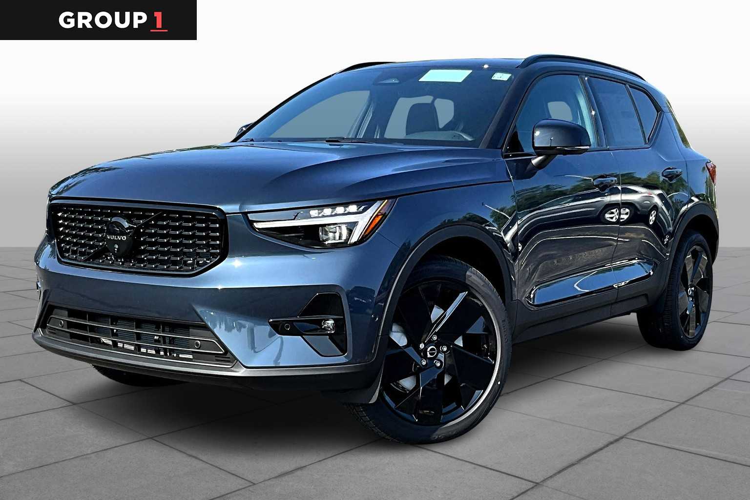 2026 Volvo XC40 Ultra Black Edition's photo