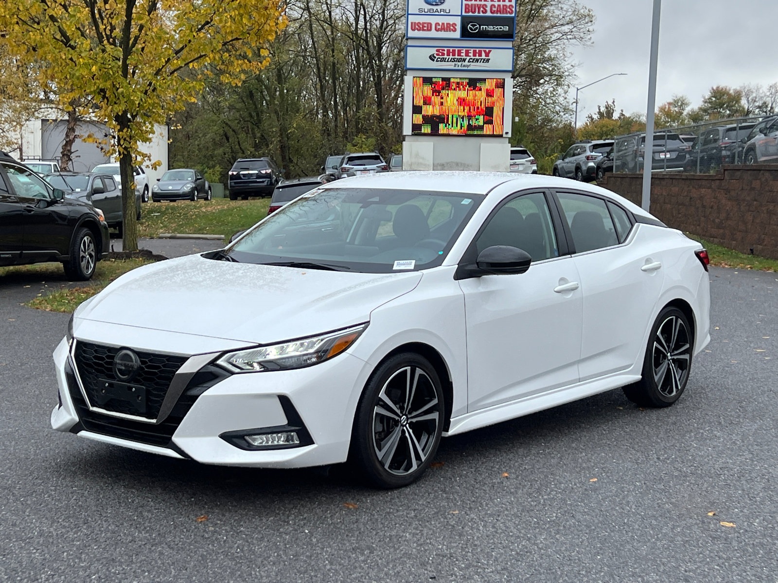 2023 Nissan Sentra SR photo 2