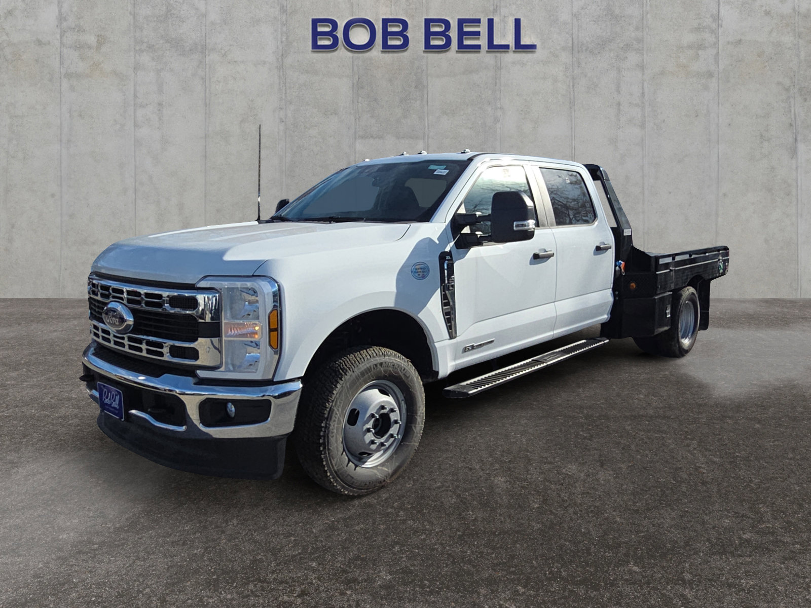 2025 Ford F-350 Super Duty Chassis Cab XL's photo