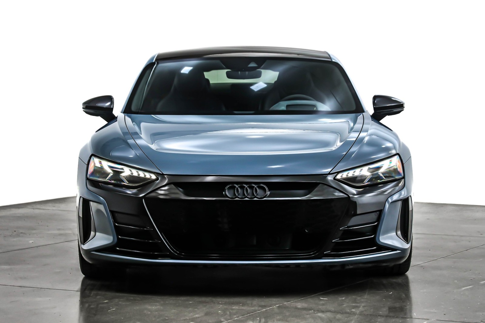 2022 Audi RS e-tron GT Base photo 2