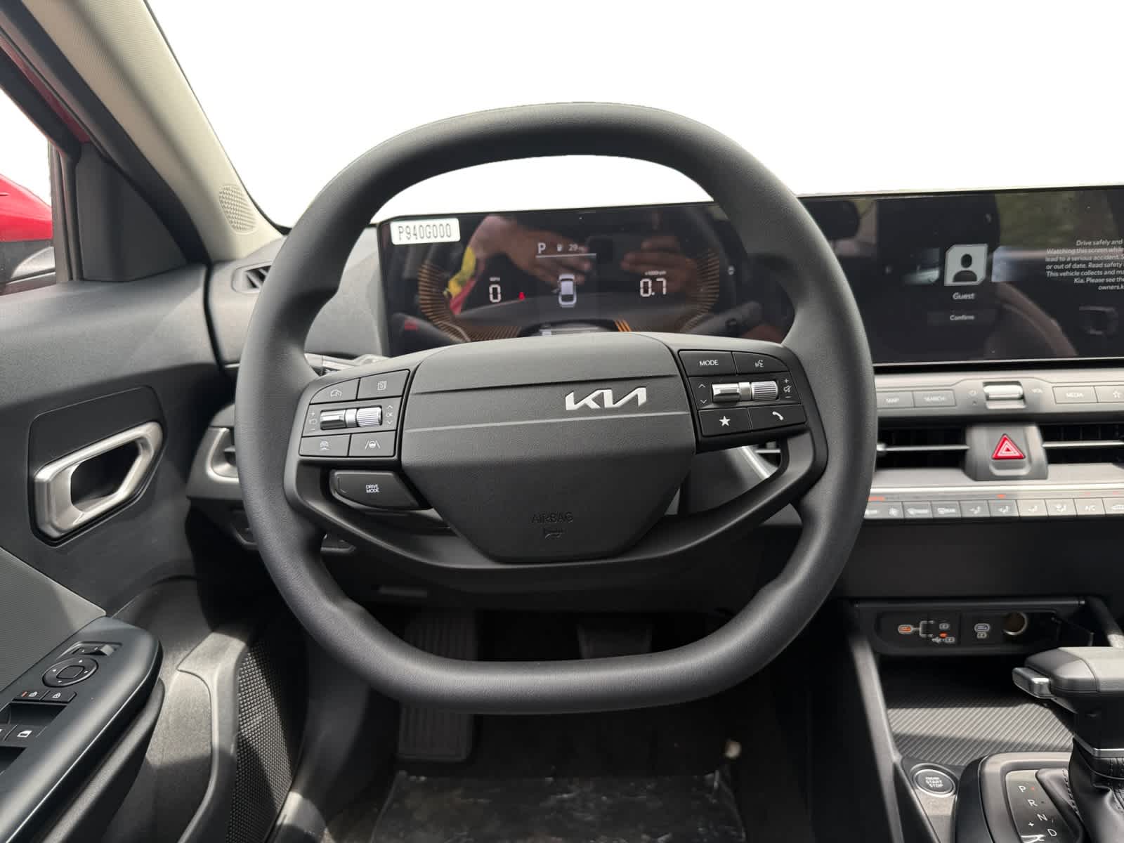 2025 Kia K4 LXS photo 12