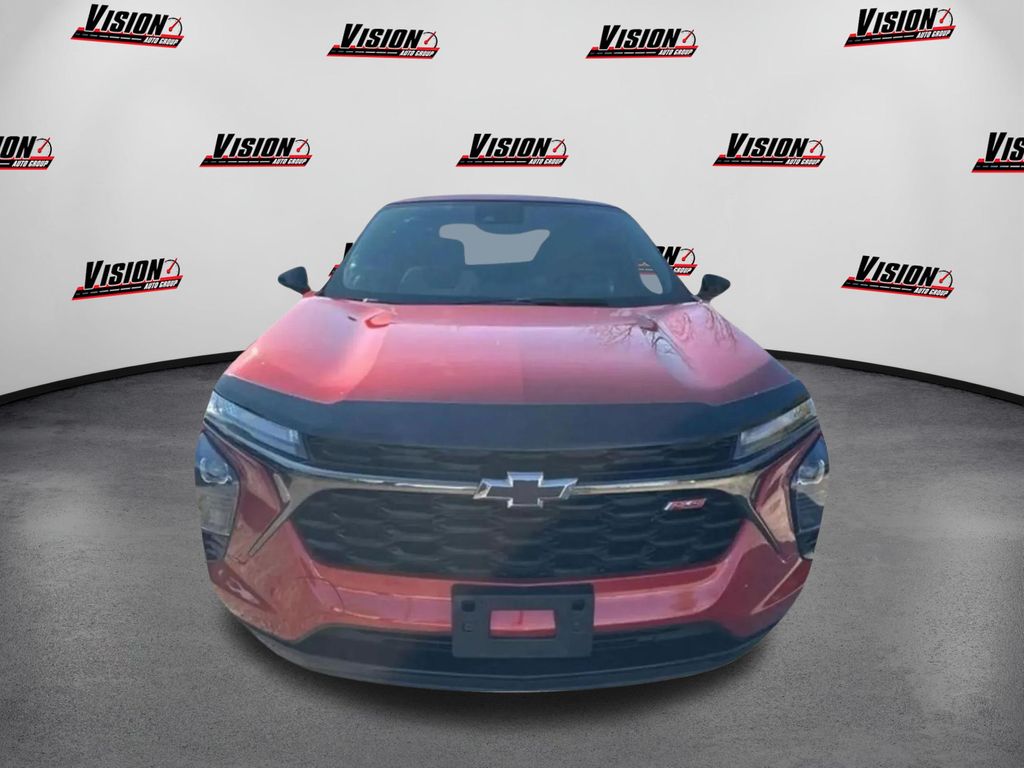 2024 Chevrolet Trax photo 2