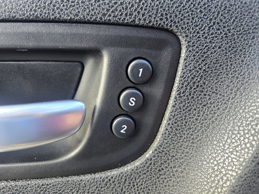 2020 Dodge Charger SXT photo 17
