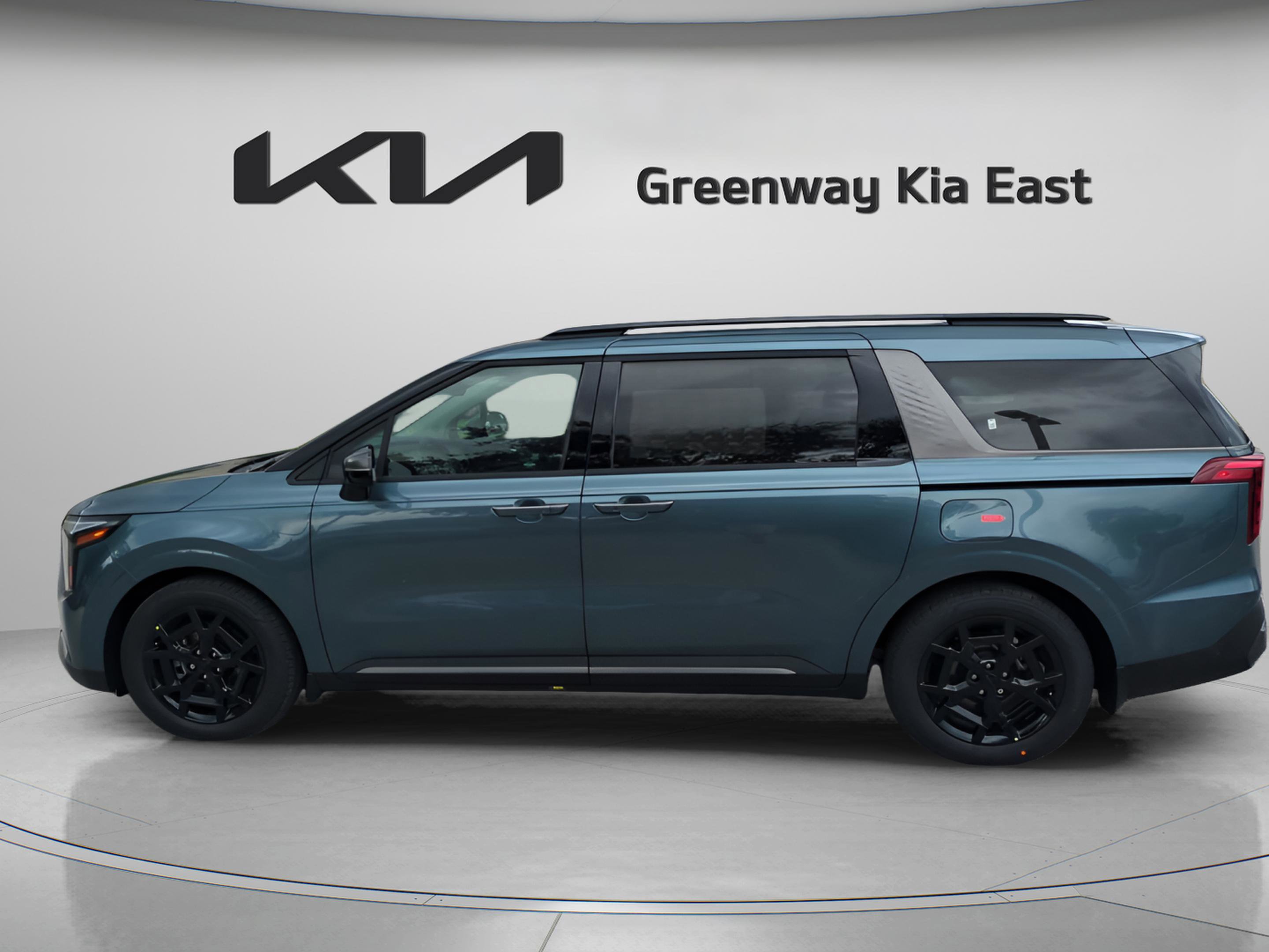 2026 Kia Carnival SX photo 4