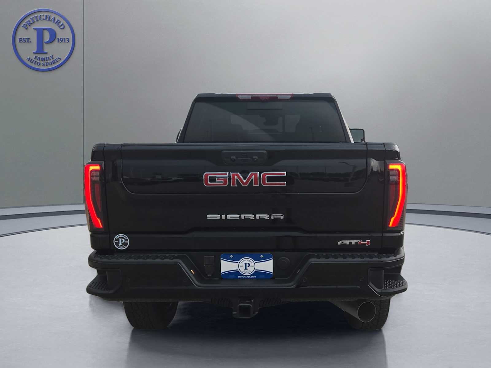 2025 Gmc Sierra 2500 HD AT4 photo 3