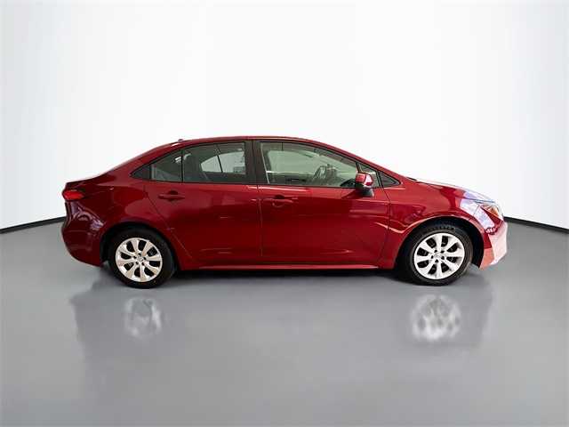 2024 Toyota Corolla LE photo 32