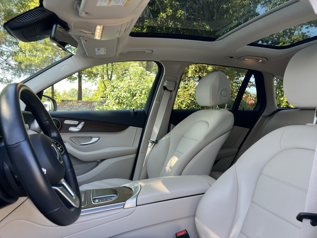 2022 Mercedes Benz GLC 300 4MATIC photo 10