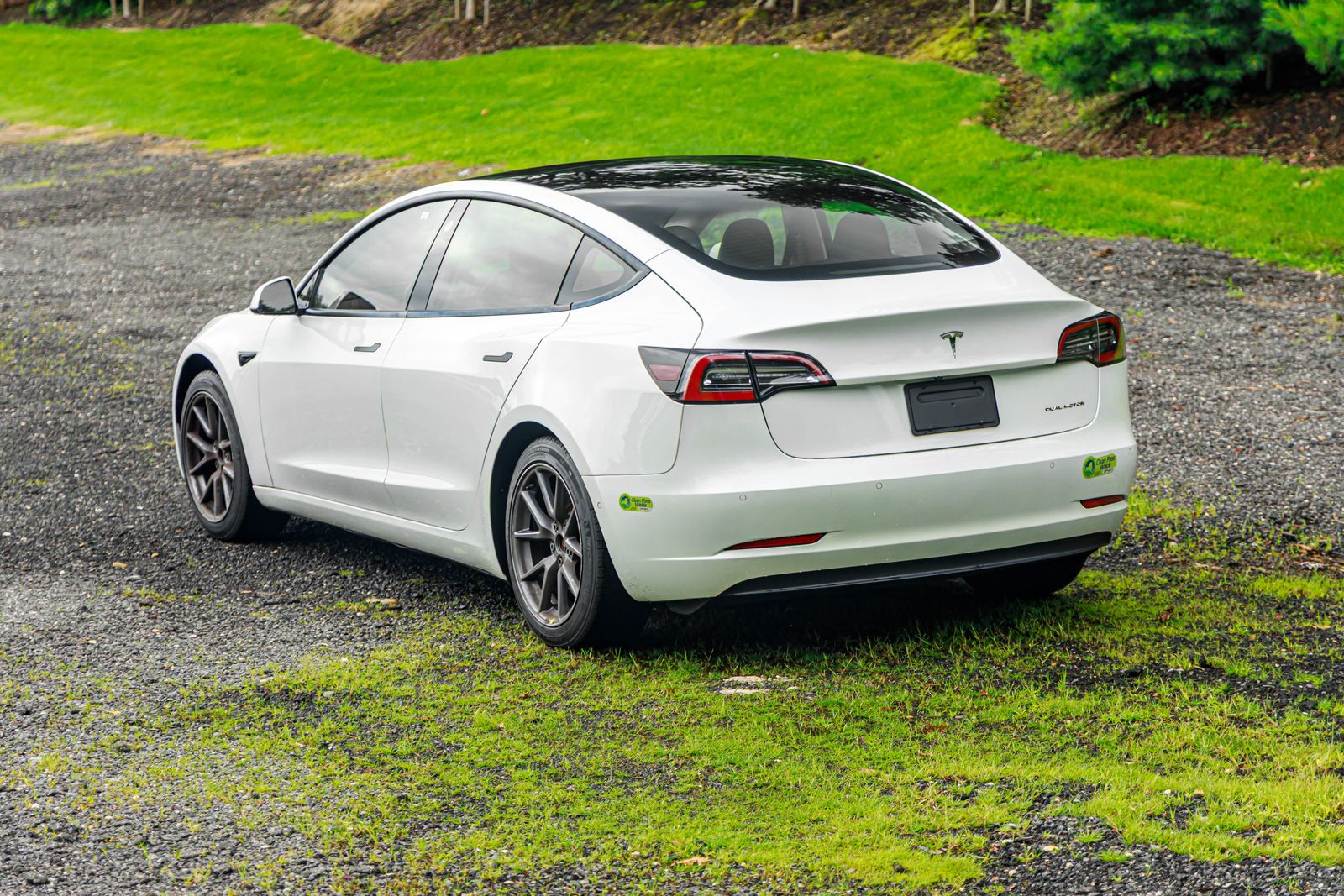 2022 Tesla Model 3 Long Range photo 6