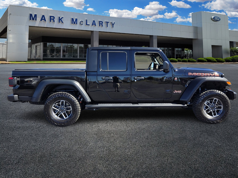 2025 Jeep Gladiator Mojave photo 2