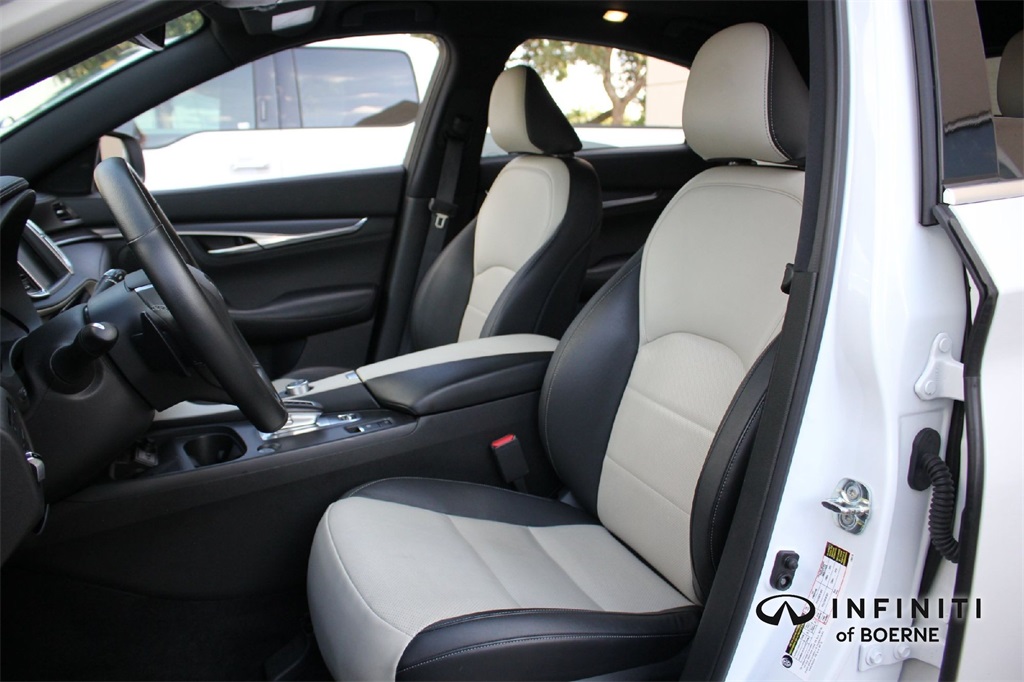 2024 Infiniti QX55 Luxe photo 10
