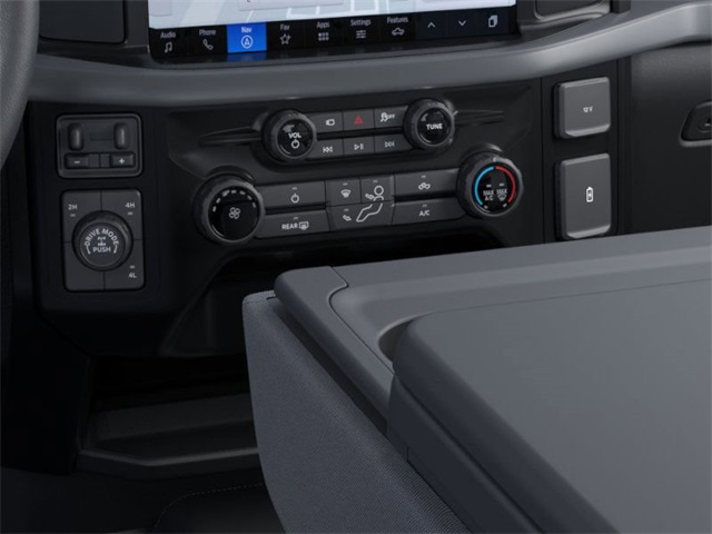2025 Ford F-150 XL photo 13