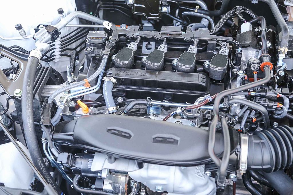 2025 Honda Accord LX photo 13