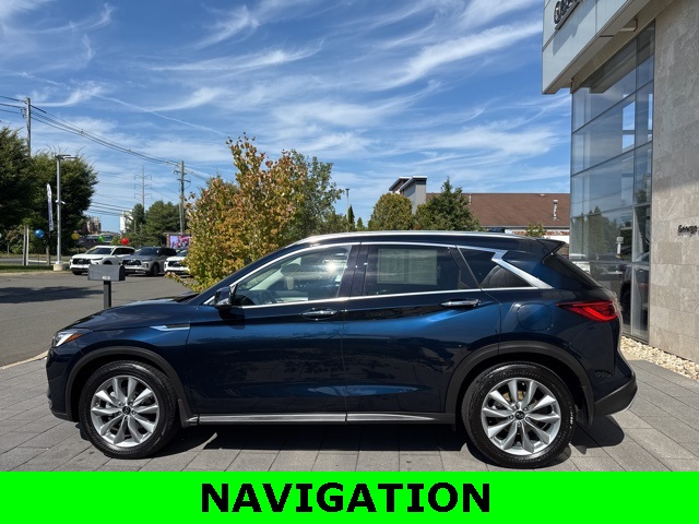 2022 Infiniti QX50 Essential photo 4