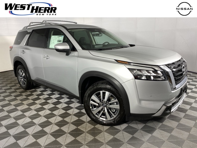 2025 Nissan Pathfinder SL's photo